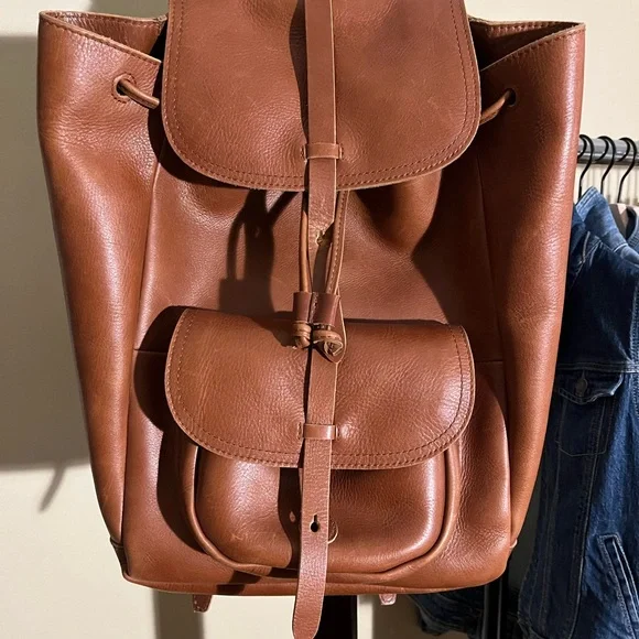 Madewell Transporter- Everyday Leather Drawstring Backpack in Brown. Gorgeous ❤️ - Picture 2 of 7